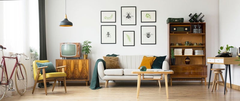 Blue Moon - Living Room