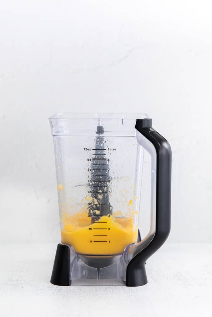 frozen mango margarita in blender