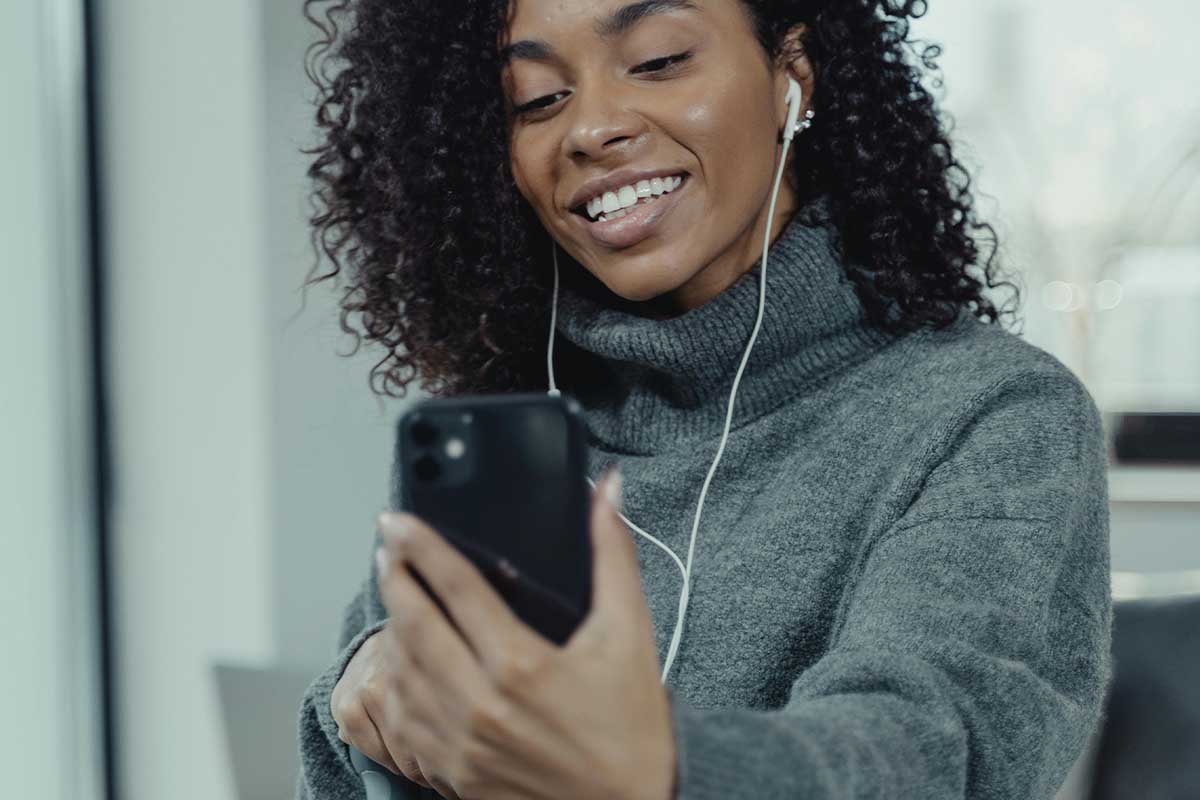 Mental health support with artificial intelligence