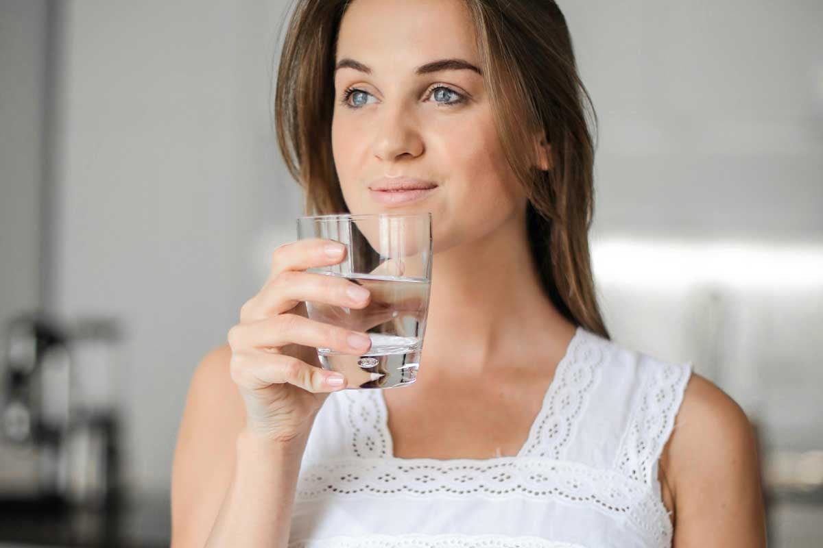 Hydration for bloating