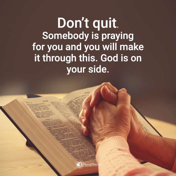 dont-quit-someone-is-praying-2